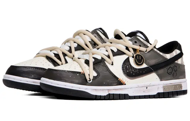 Nike Dunk QXK