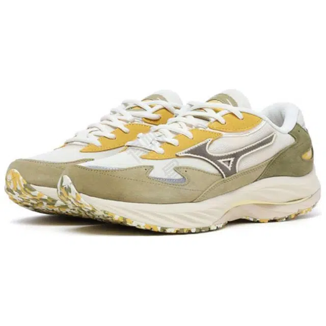 Mizuno Wave Rider Beta