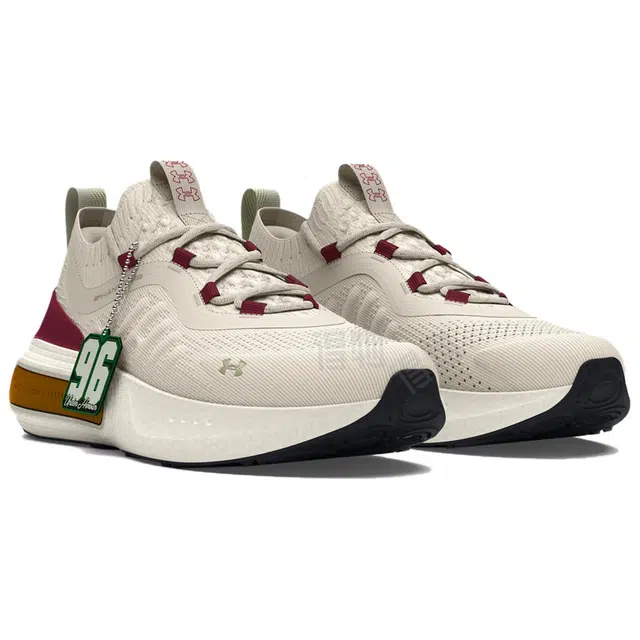 Under Armour Phantom 4