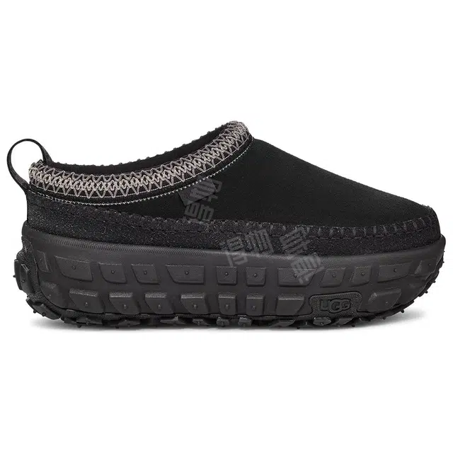 UGG