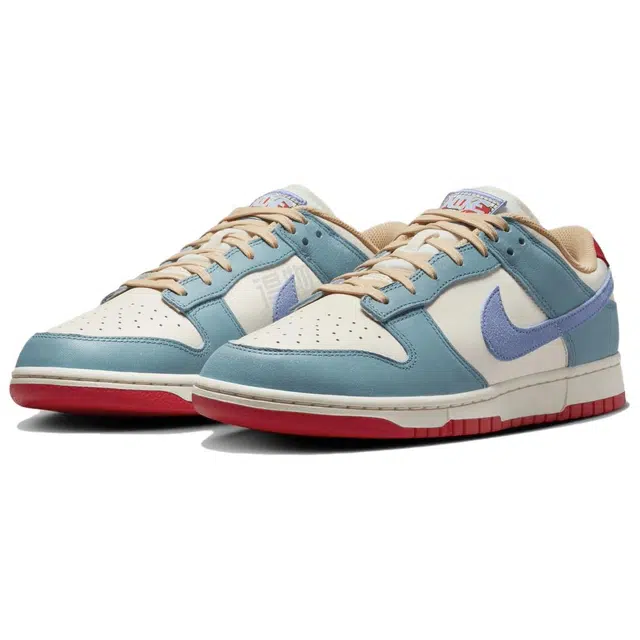 Nike Dunk LOW PRM