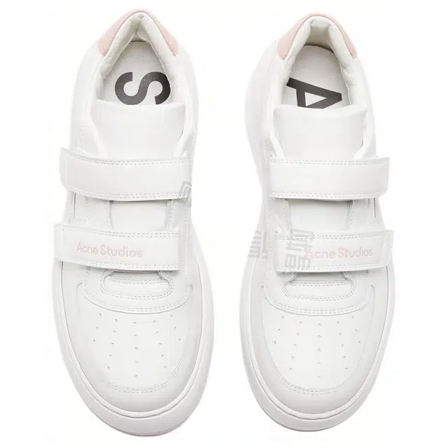 Acne Studios