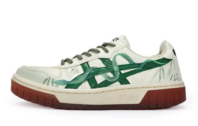 Asics Court MZ 811