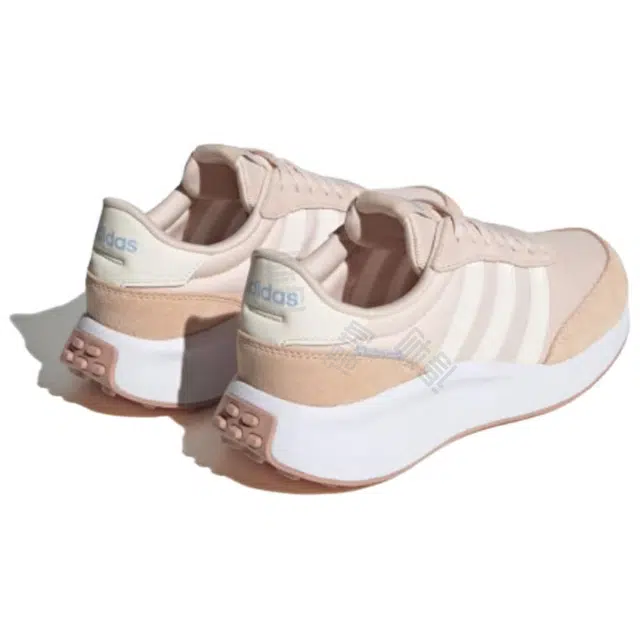adidas RUN 70s