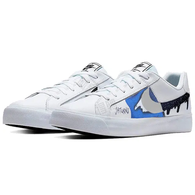 Nike Court Royale