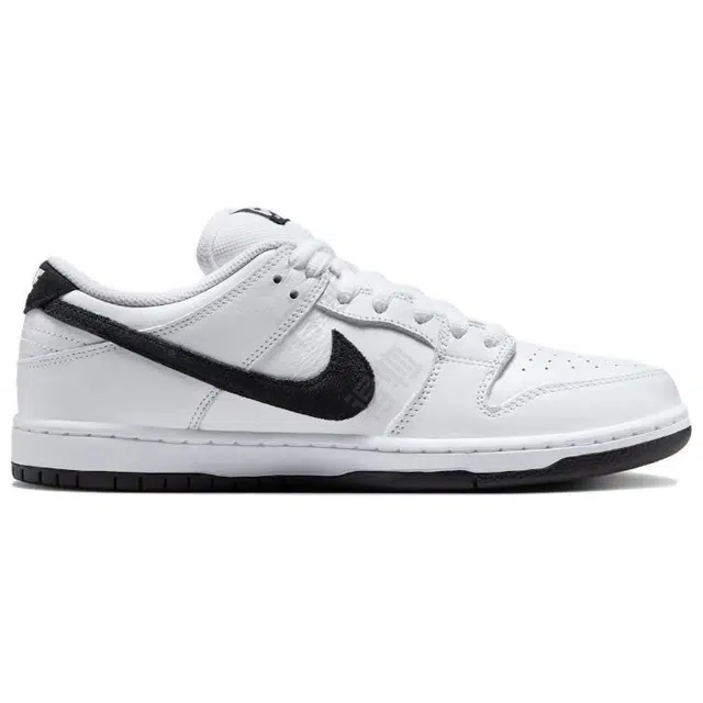 Nike Dunk SB LOW PRO White SuedeBlack