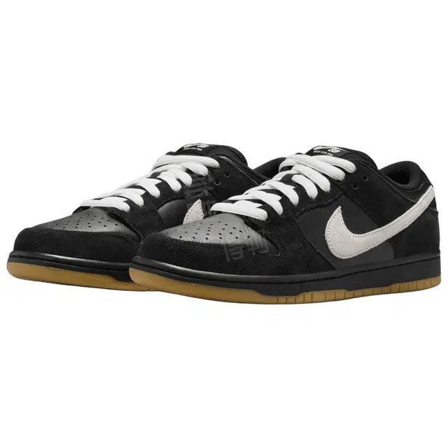 Nike Dunk SB LOW PRO Black SuedeWhiteGume