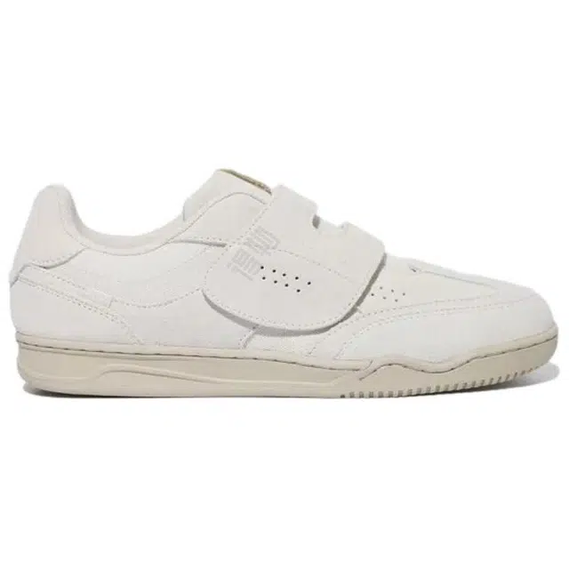 FILA Slant Shot