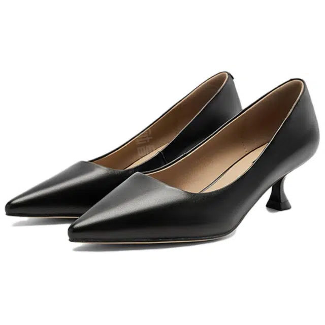 NINE WEST