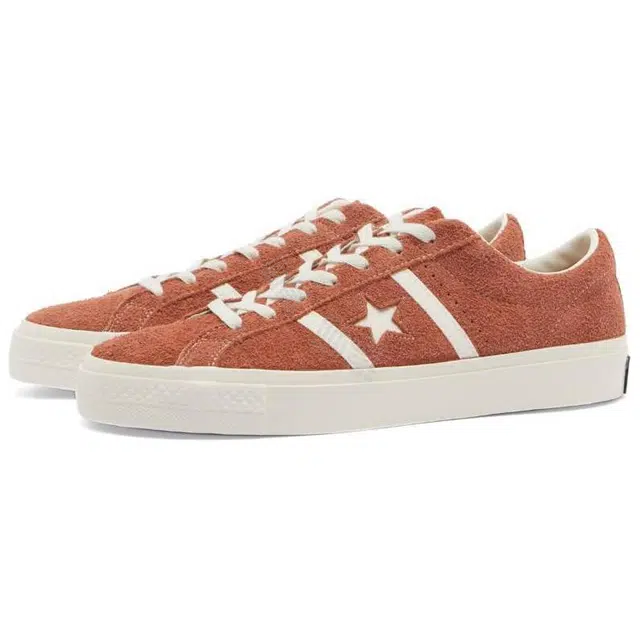Converse One Star Academy