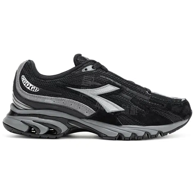 diadora MYTHOS