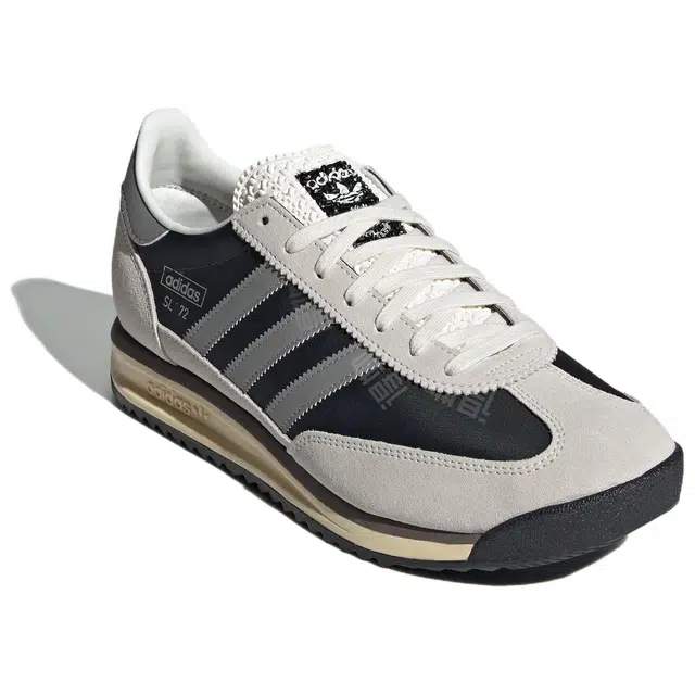 adidas originals SL 72 RS