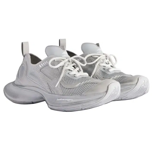 Balenciaga Circuit