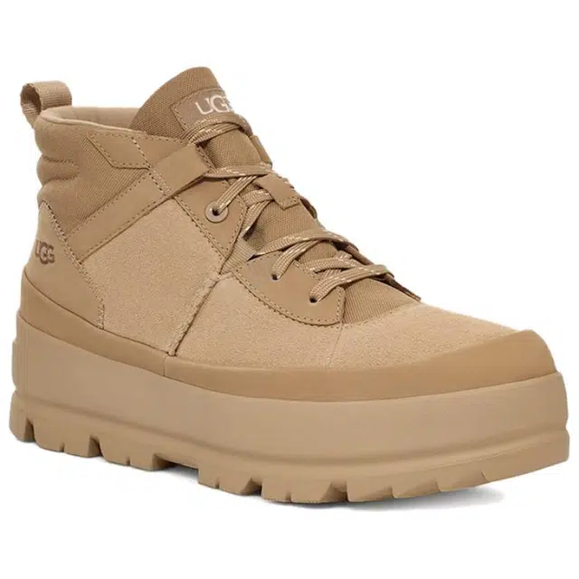 UGG