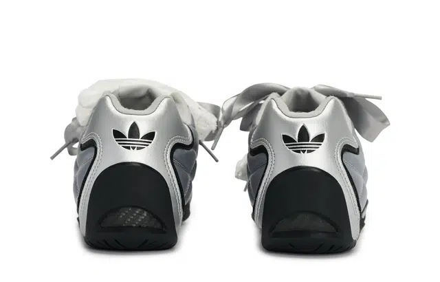 adidas originals ADIRACER 811