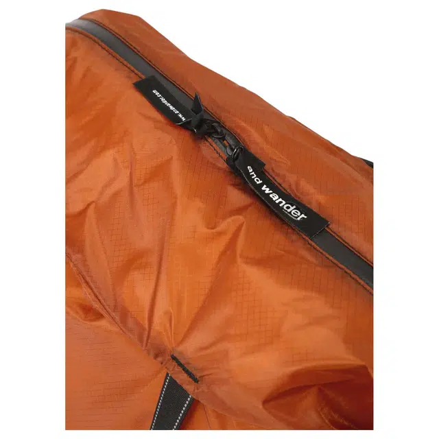 and wander Sil 25L Tote