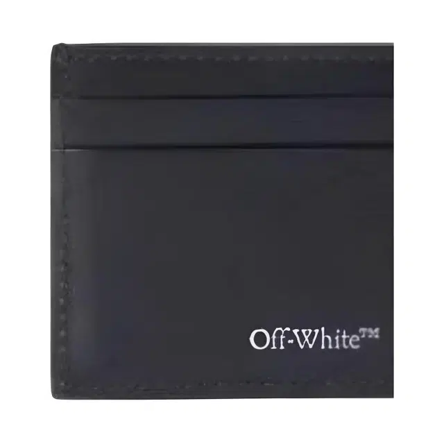 OFF-WHITE