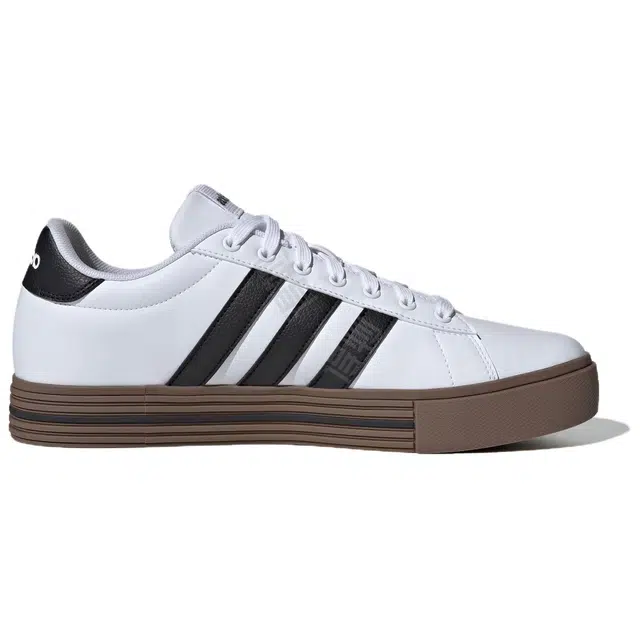 adidas DAILY 4.0