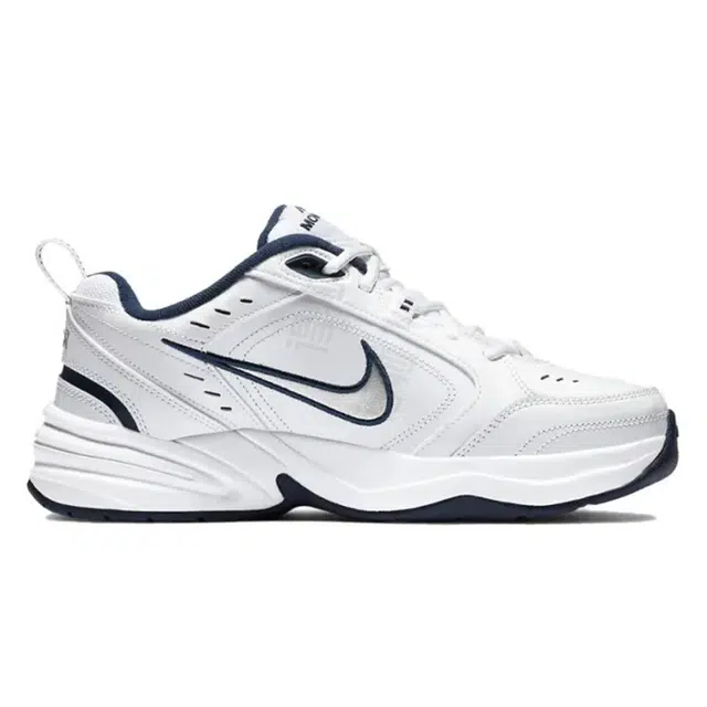 Nike Air Monarch 4