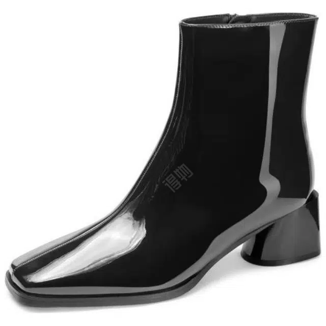 TOOMANYSHOES PU