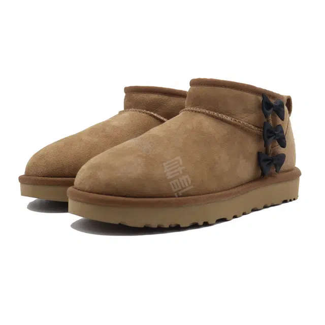 UGG CLASSIC ULTRA MINI