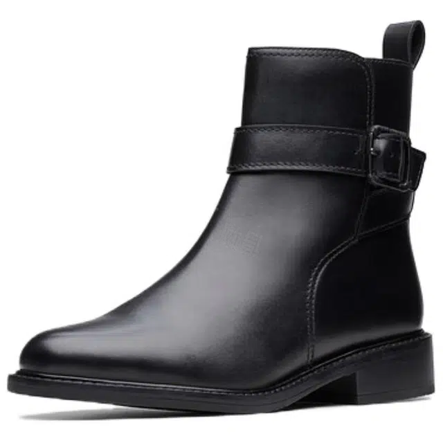 Clarks 2cm