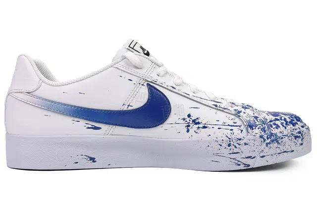 Nike Court Royale