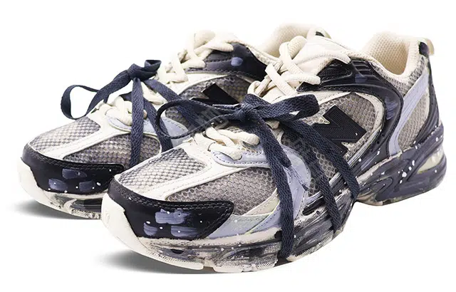 New Balance 530 Black Grey