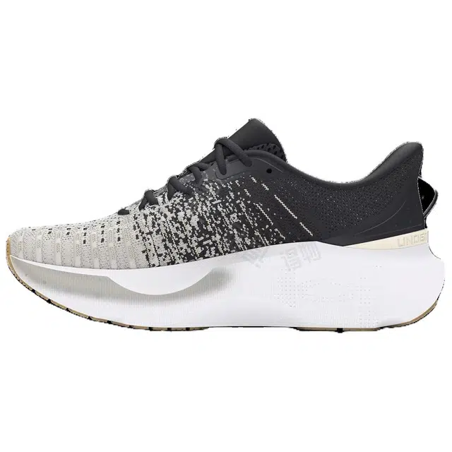 Under Armour Infinite Elite