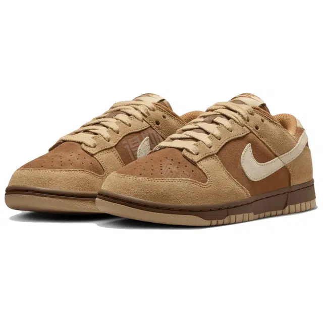 Nike Dunk Low Brown