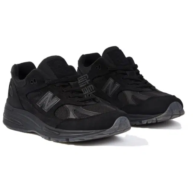 STONE ISLAND x New Balance NB 991 v2