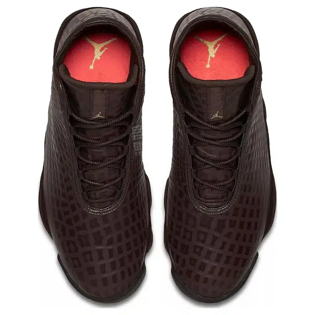 Jordan Horizon Premium