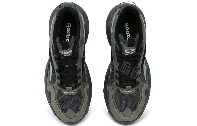 Reebok FLUFFI PUFF CN