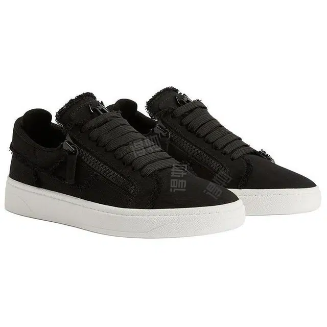 Giuseppe Zanotti Gz94