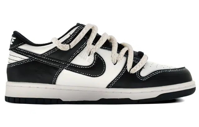 Nike Dunk Low Panda