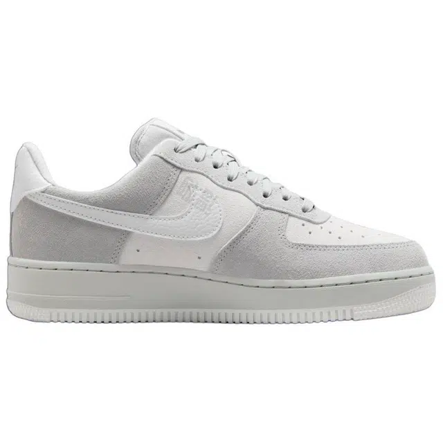 Nike Air Force 1 Low Light Smoke Grey