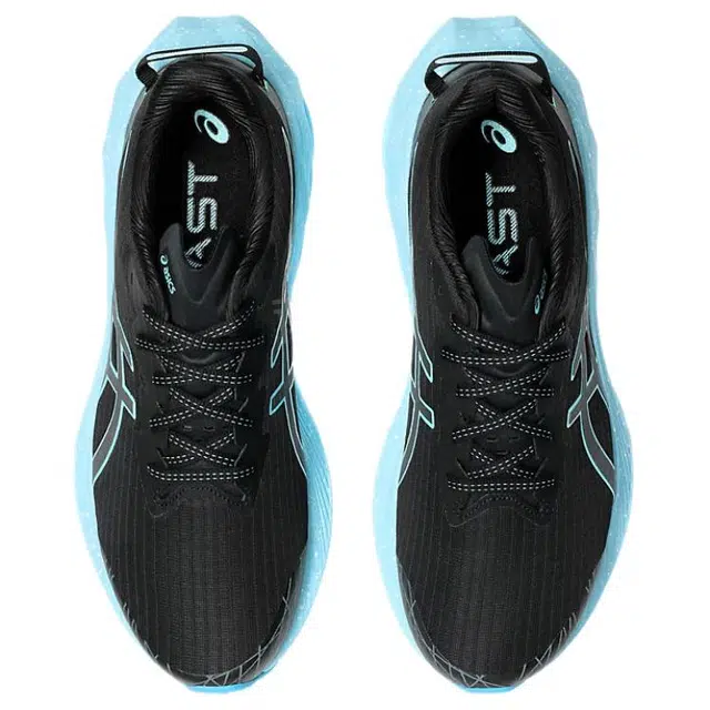 Asics Novablast 4