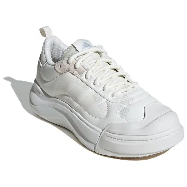 adidas MAXXCOURT LEATHER