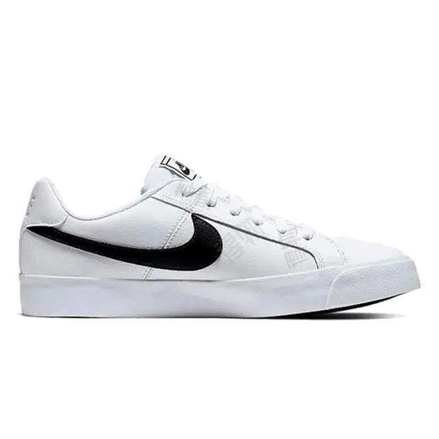 Nike Court Royale Ac