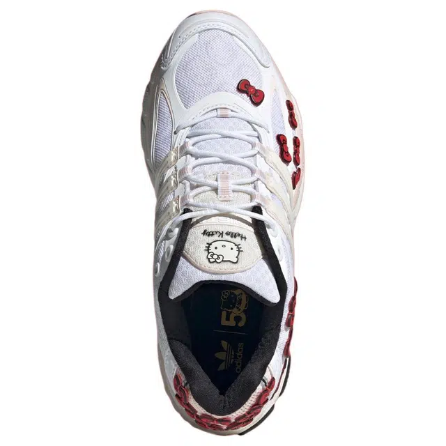 Hello Kitty x adidas originals ADISTAR CUSHION