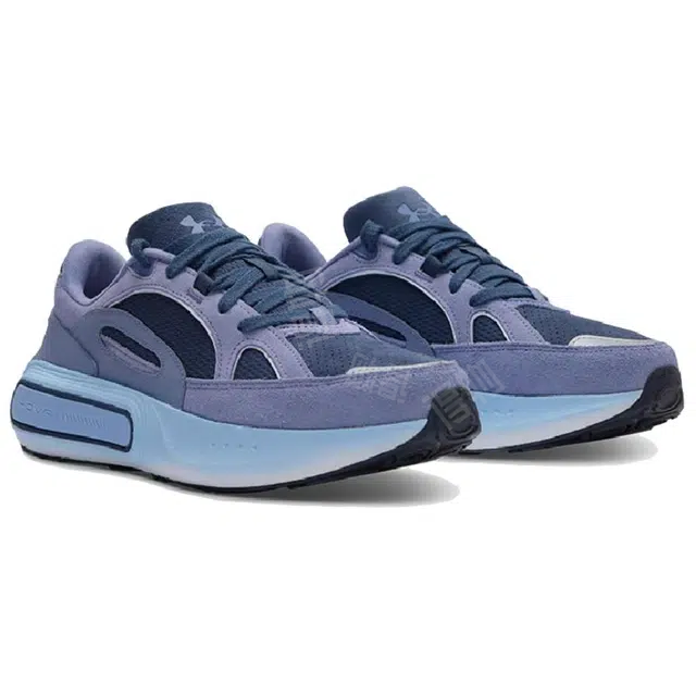 Under Armour Phantom 4