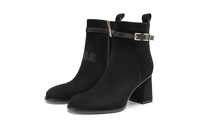 NINE WEST