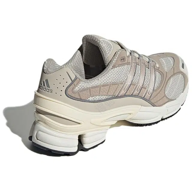adidas Ozweego