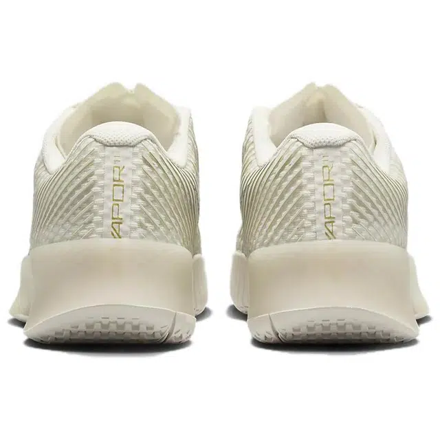 Nike Court Vapor 11