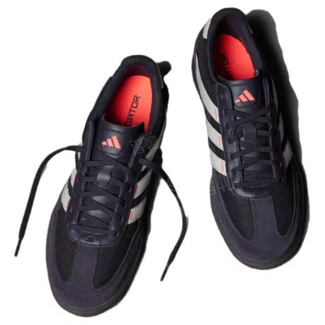 adidas PREDATOR FREESTYLE