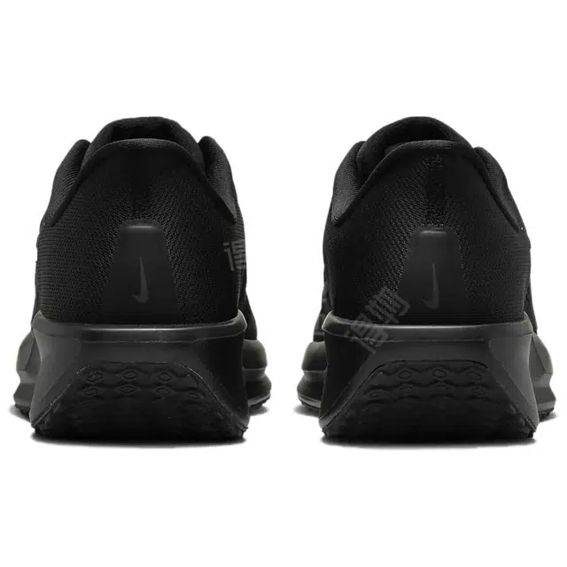 Nike Quest 6