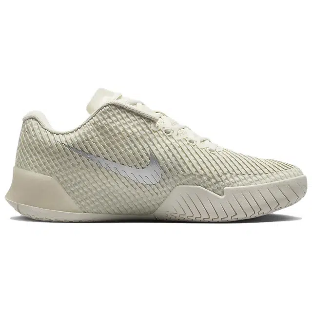 Nike Court Vapor 11