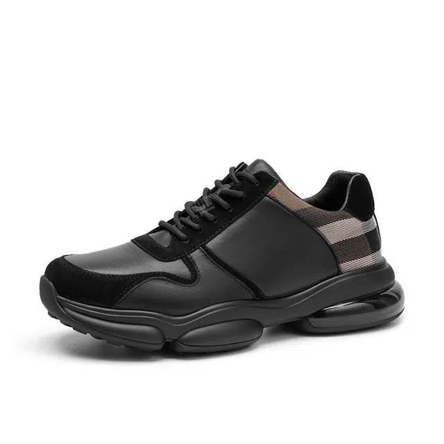 AQUASCUTUM