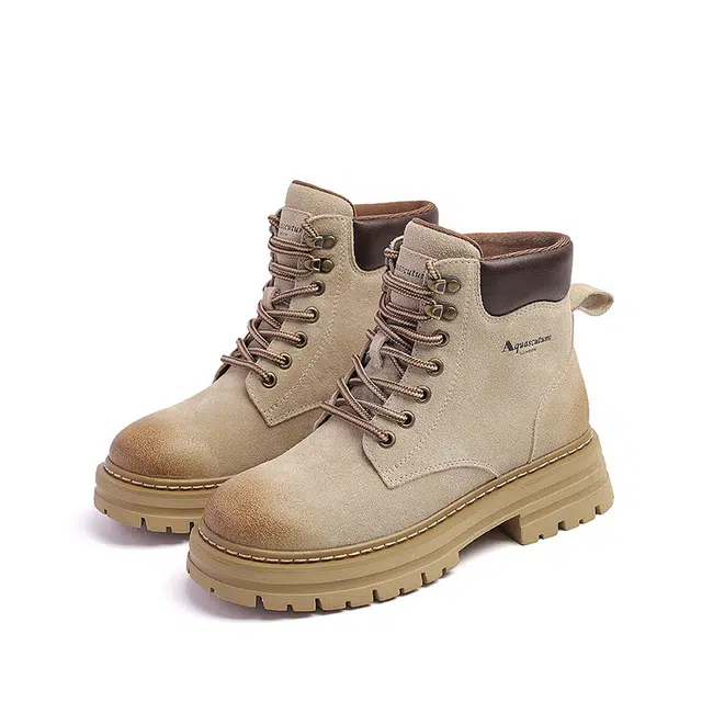 AQUASCUTUM