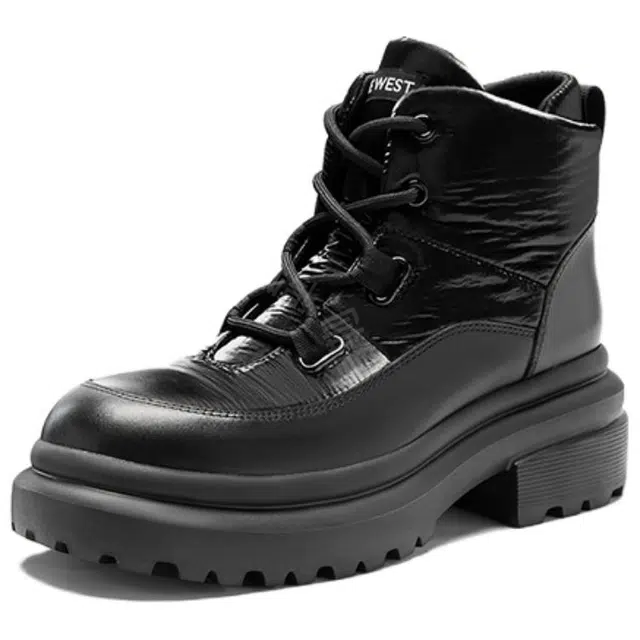 NINE WEST